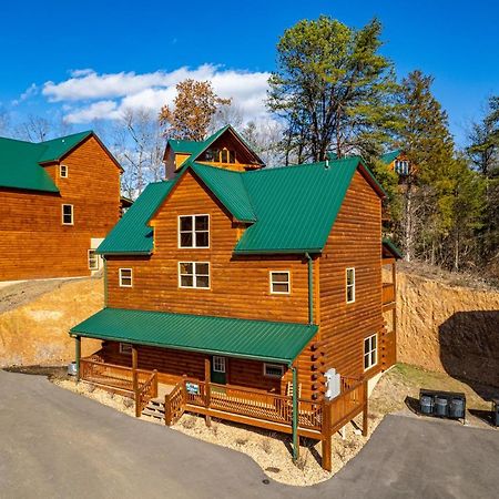 5Bd5B Escape Cabin With 2 Hottubs, Thtr &Game Rm,1Mi To The Parkway! 4Mi To Dollywood - Spring Deal Pigeon Forge Extérieur photo