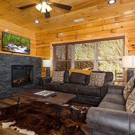 5Bd5B Escape Cabin With 2 Hottubs, Thtr &Game Rm,1Mi To The Parkway! 4Mi To Dollywood - Spring Deal Pigeon Forge Extérieur photo