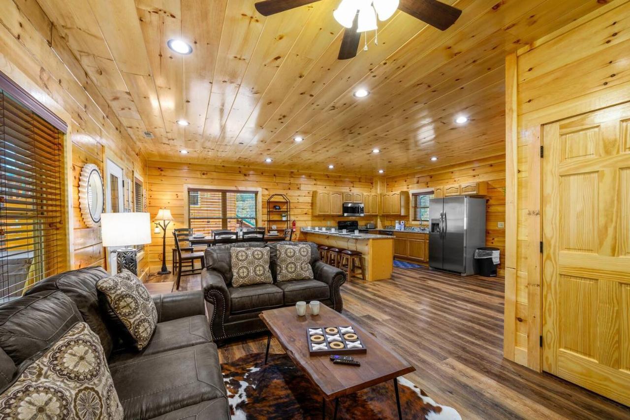 5Bd5B Escape Cabin With 2 Hottubs, Thtr &Game Rm,1Mi To The Parkway! 4Mi To Dollywood - Spring Deal Pigeon Forge Extérieur photo