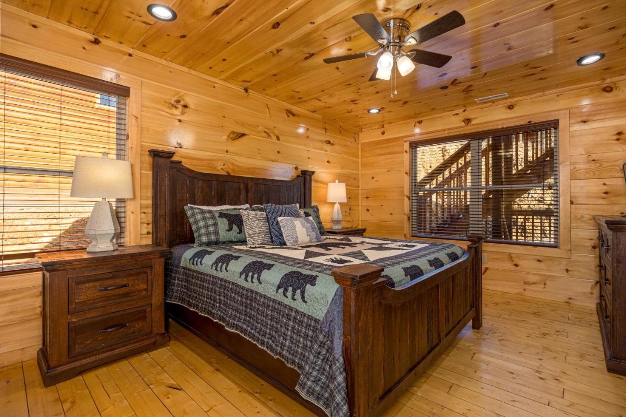 5Bd5B Escape Cabin With 2 Hottubs, Thtr &Game Rm,1Mi To The Parkway! 4Mi To Dollywood - Spring Deal Pigeon Forge Extérieur photo