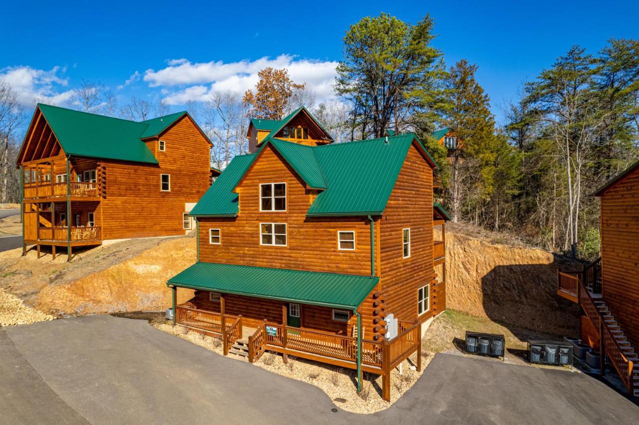5Bd5B Escape Cabin With 2 Hottubs, Thtr &Game Rm,1Mi To The Parkway! 4Mi To Dollywood - Spring Deal Pigeon Forge Extérieur photo