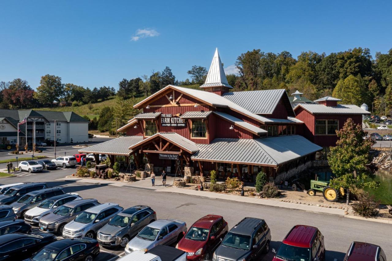 5Bd5B Escape Cabin With 2 Hottubs, Thtr &Game Rm,1Mi To The Parkway! 4Mi To Dollywood - Spring Deal Pigeon Forge Extérieur photo